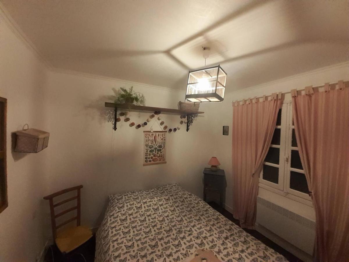 Les Secrets Du Val Bed & Breakfast Notre-Dame-du-Touchet Екстериор снимка